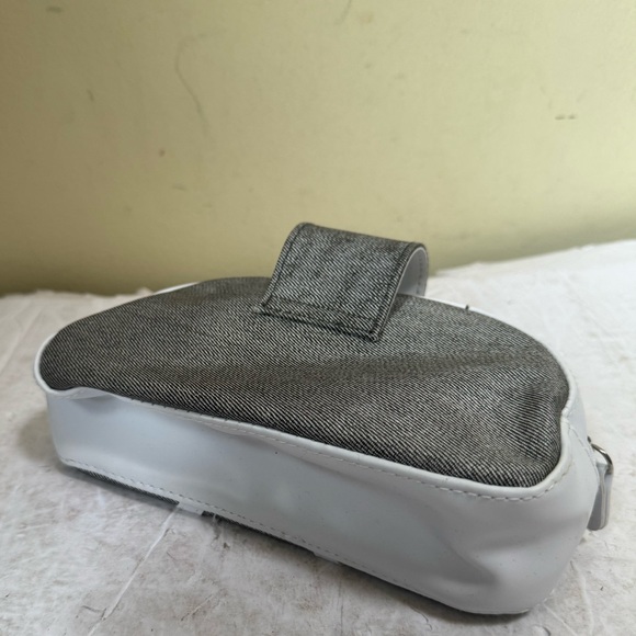 Dior Beauty NEW Canvas Faux Leather Clutch Cosmetic Makeup Bag Logo Zip Parfum - Picture 5 of 15